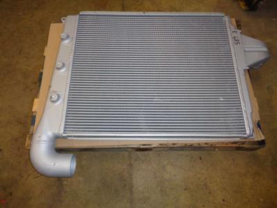 Radiateur intercooler pour New Holland E 485 en vente par PRV Ricambi Srl