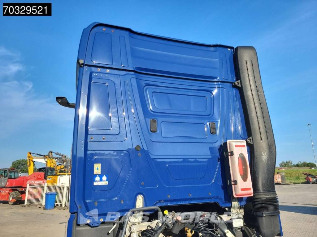 Mercedes-Benz Actros 1946 4X2 Retarder Standklima ACC Navi PTO Alcoa's Photo 5
