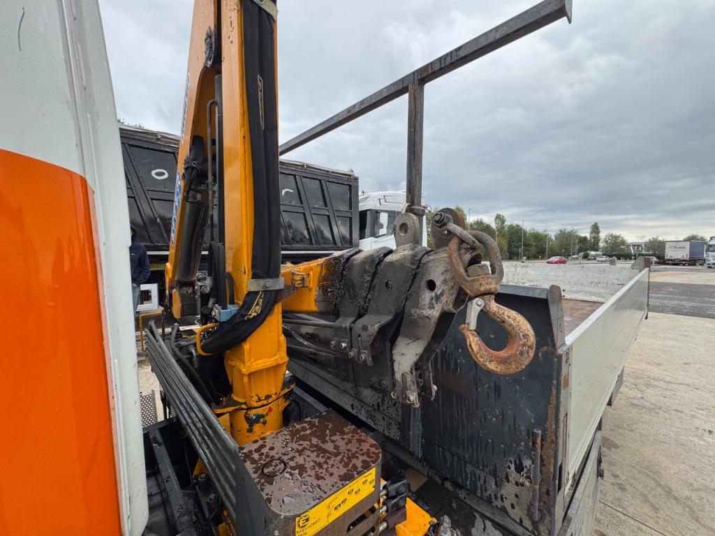 Nissan CABSTAR 35.11 Photo 19