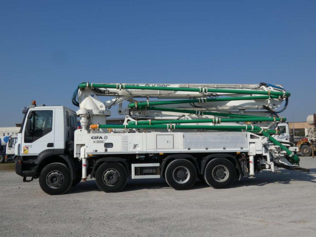 Iveco trakker 450 Photo 2