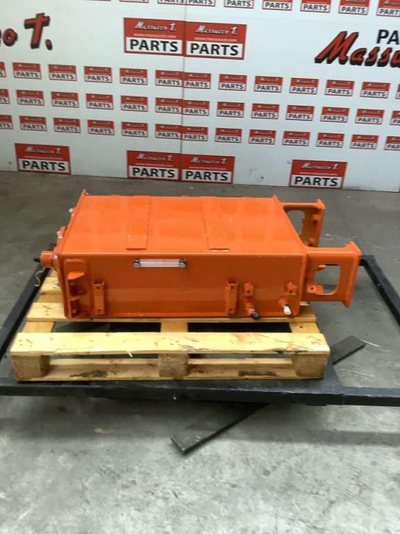 Réservoir de huile pour Hitachi ZX135 US-7 Photo 1