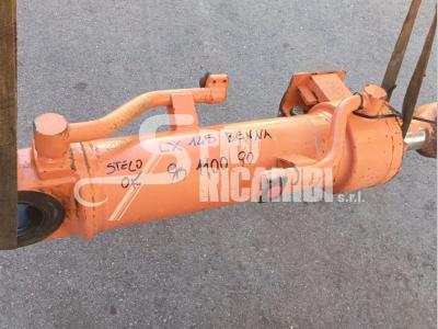 Piston de rotation de la benne pour Hitachi LX 145 en vente par PRV Ricambi Srl