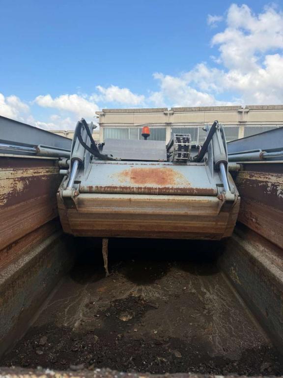 Isuzu P75 Photo 7