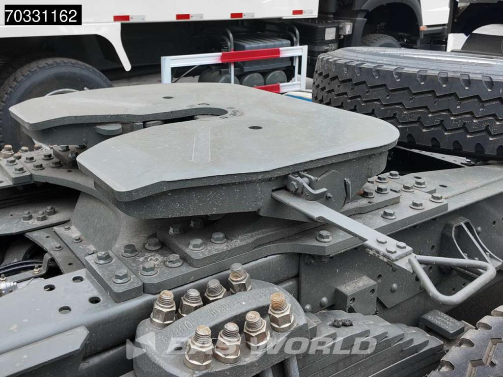 Sinotruk HOHAN 371 6X4 Photo 16