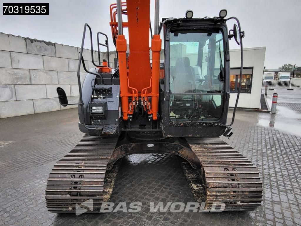 Hitachi ZX135 US-6 Inlc. New Chains + Sprockets Photo 9
