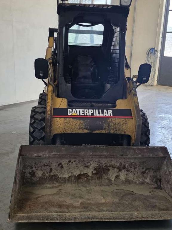 Caterpillar 232B Photo 5
