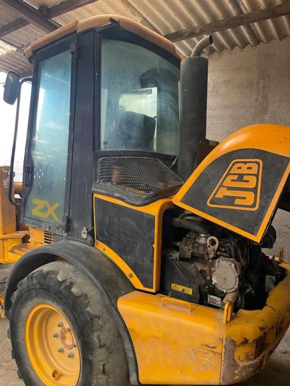JCB 409 Photo 5
