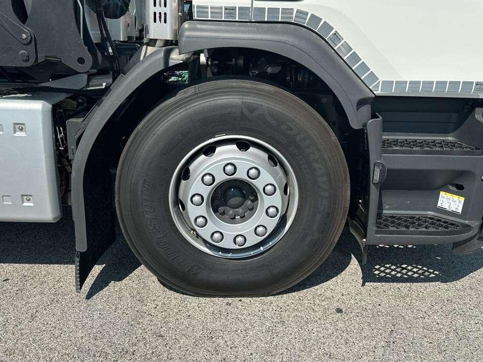 Volvo FE350 6X2 Photo 14