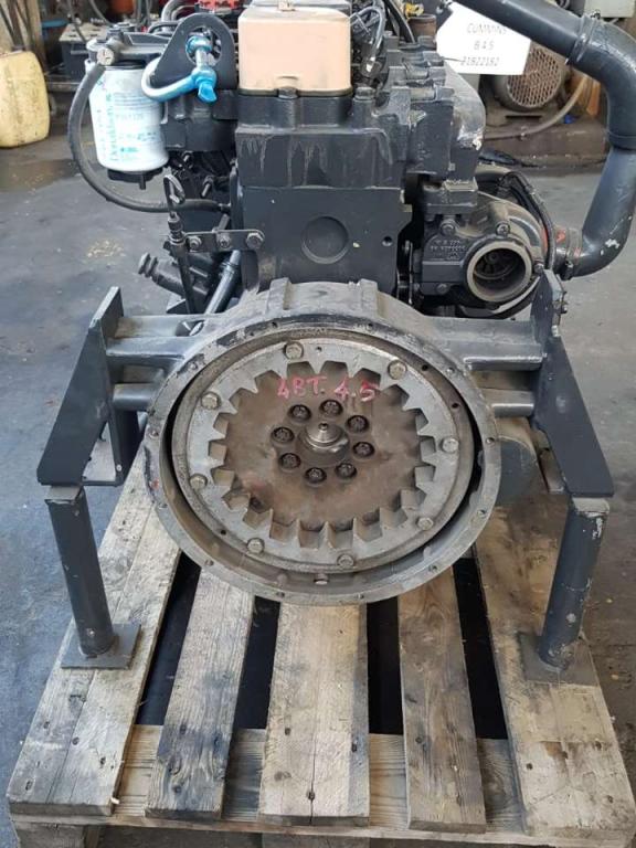 Cummins B4.5 Photo 1