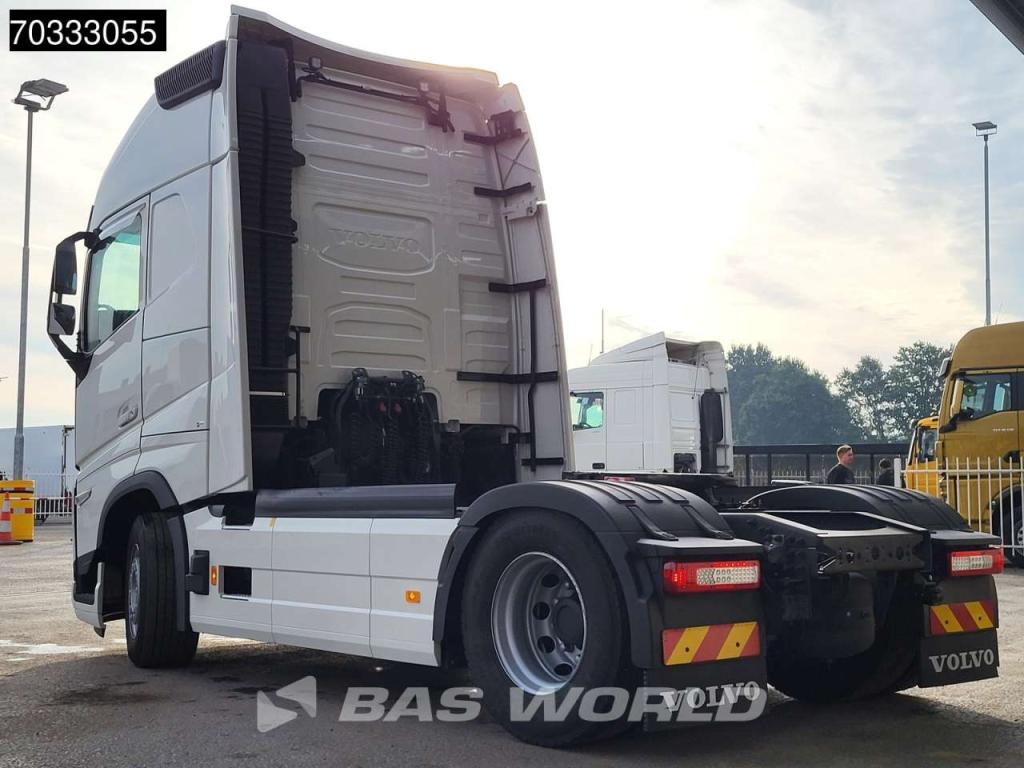 Volvo FH 500 4X2 XL 2x Tanks I-ParkCool ACC Navi Photo 2