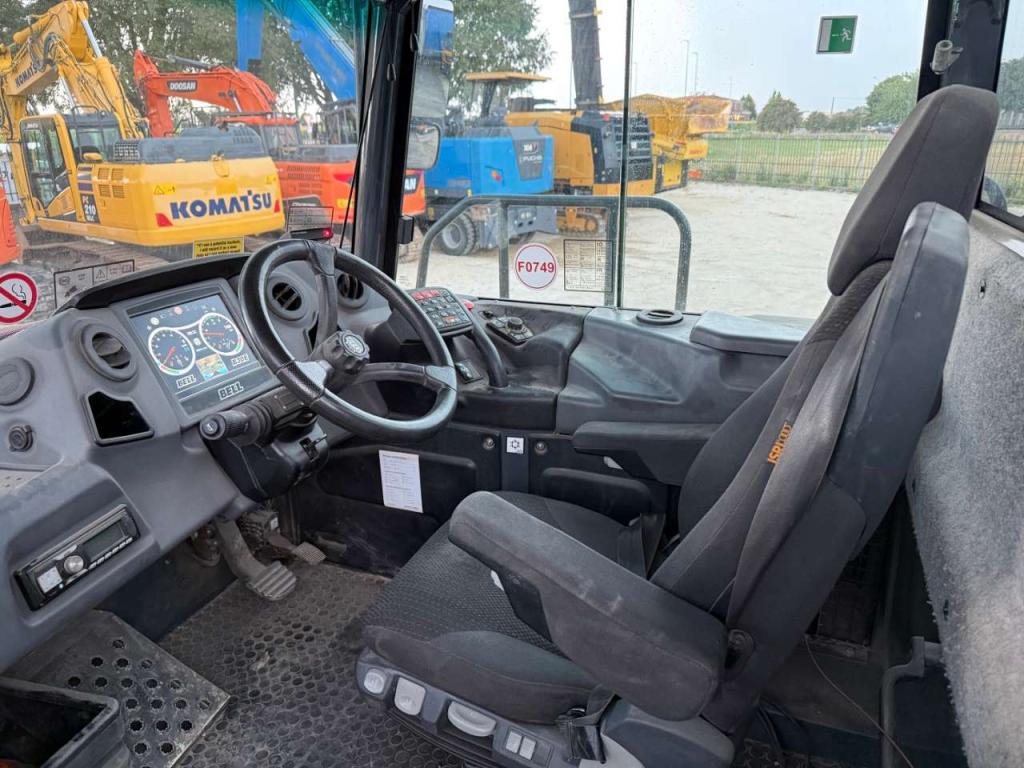 Bell B30E Photo 17