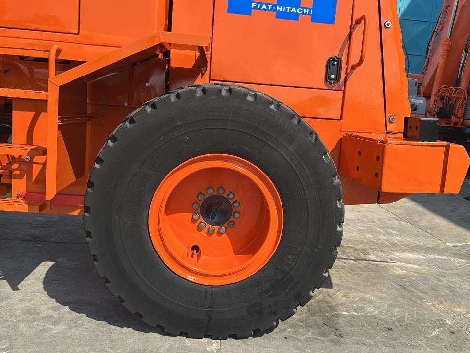 Fiat Hitachi W130A Photo 7