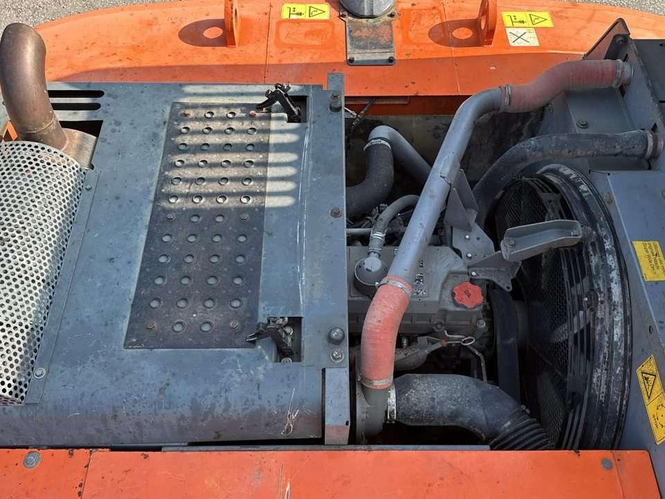 Hitachi ZX350LCNT-3 Photo 17