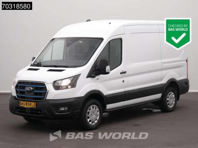 Ford Transit 185pk Elektrisch 68kWh 317km WLTP L2H2 Hoog Dak Navi Airco Cruise Parkeersensoren v+a SYNC4 en vente par BAS World B.V.