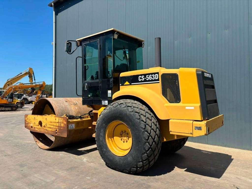 Caterpillar CS 563 D Photo 2