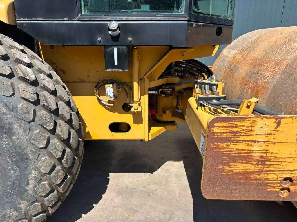 Caterpillar CS 563 D Photo 30