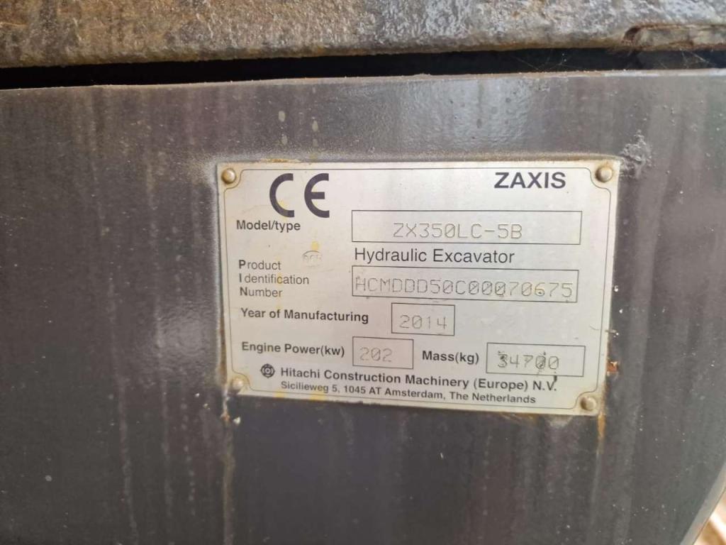 Hitachi ZX350LC-5B Photo 13
