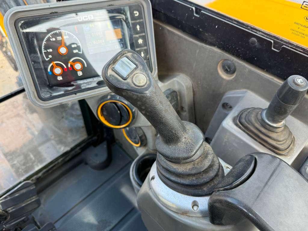 JCB 48Z-1 - Hammer Lines / Quick Coupler Photo 10