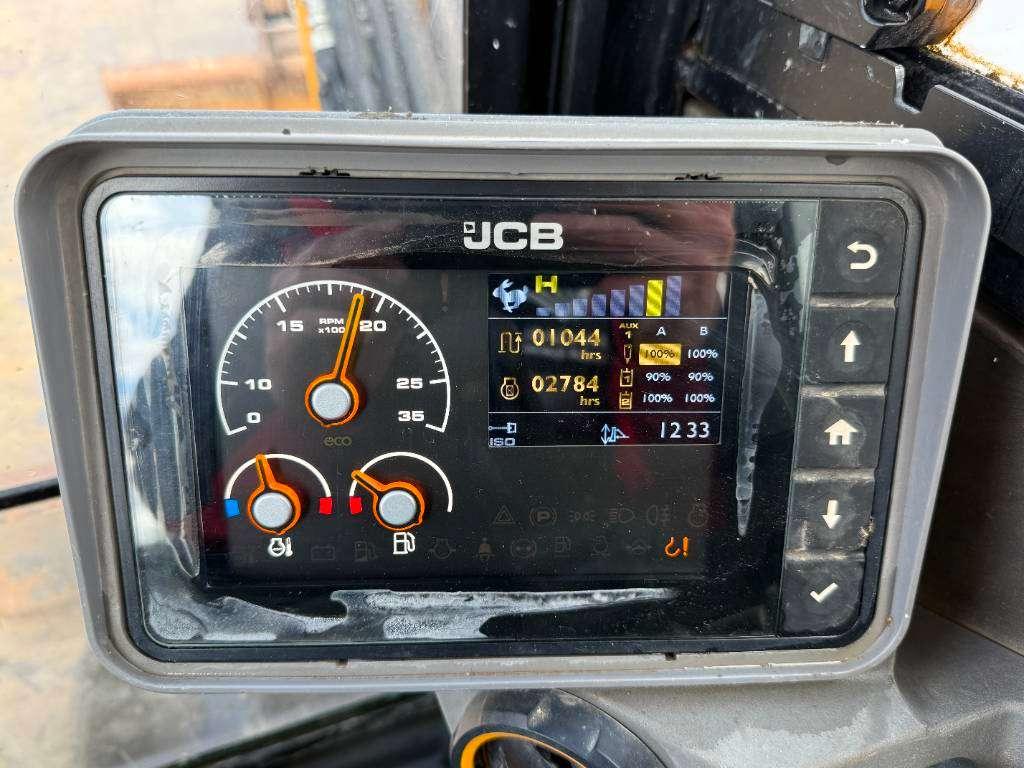 JCB 48Z-1 - Hammer Lines / Quick Coupler Photo 12