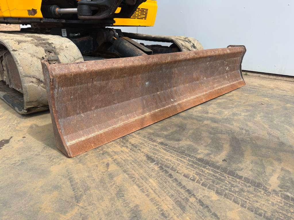 JCB 48Z-1 - Hammer Lines / Quick Coupler Photo 21