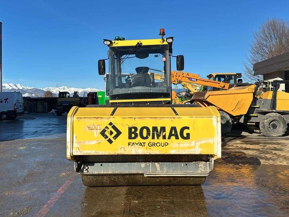 Bomag BW 216 DH-5 Photo 19