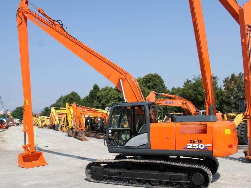 Hitachi ZX250LCN-5B Photo 3