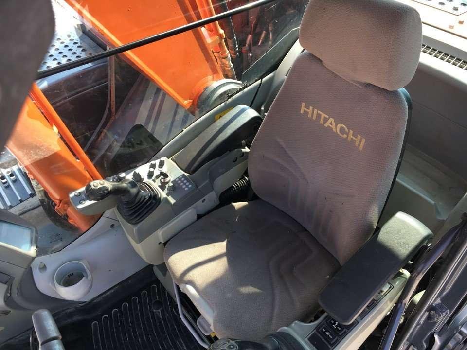 Hitachi ZX250LCN-5B Photo 7