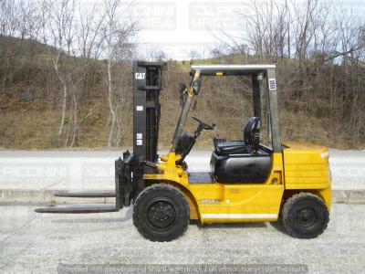 Caterpillar DP30 en vente par Piccinini Macchine Srl