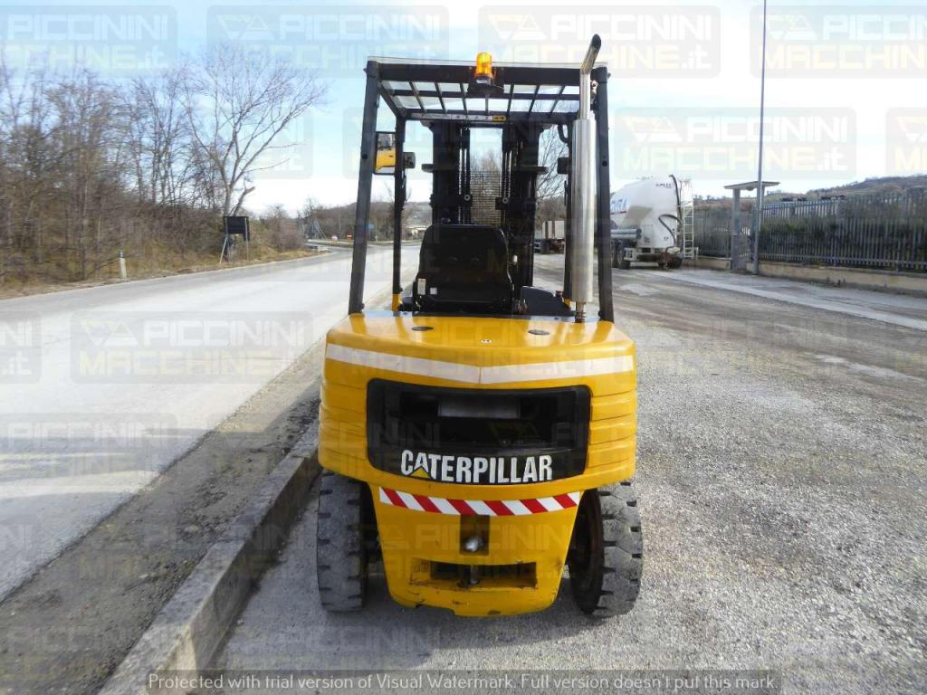 Caterpillar DP30 Photo 4