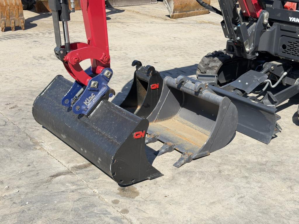 Yanmar Vio17-1 Photo 6