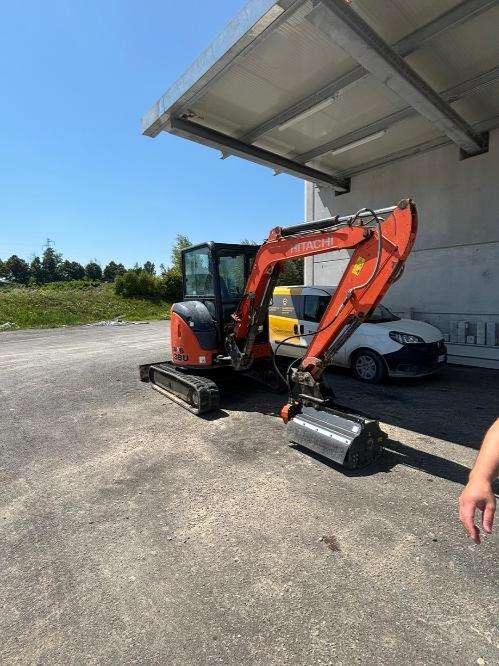 Hitachi ZX 38 U-5A Photo 4