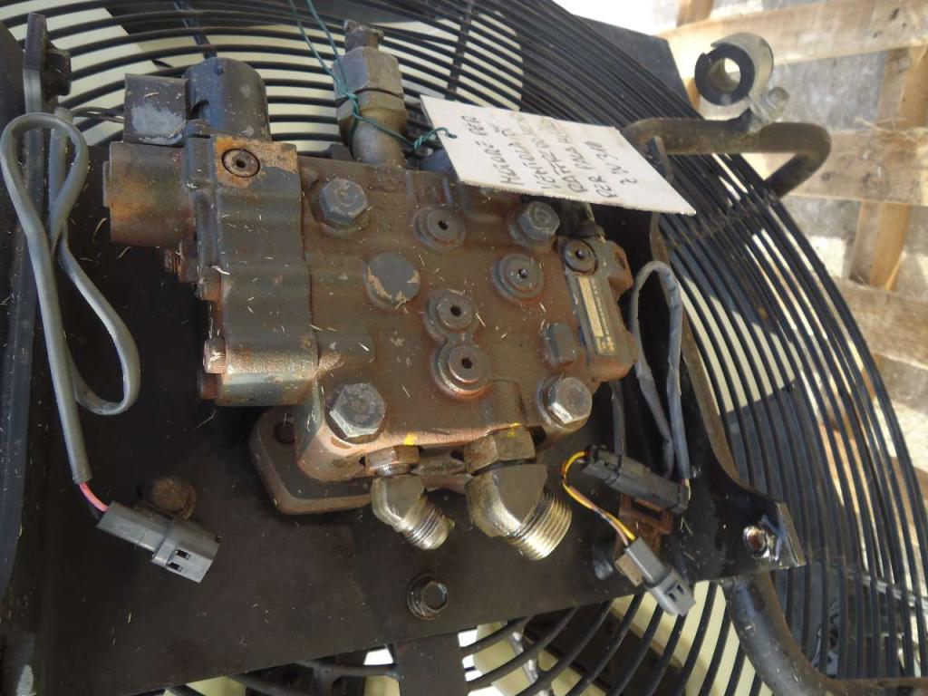 Moteur de ventilateur de refroidissement pour Hitachi ZW310 Photo 2