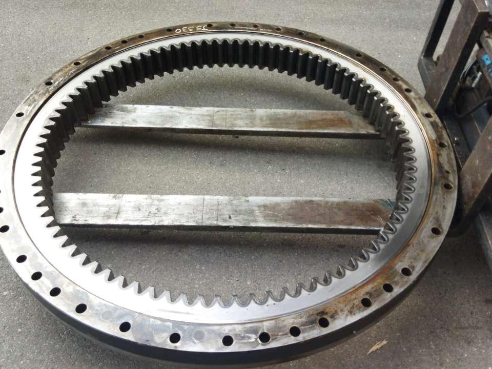 Couronne d'orientation pour JCB Js 330 Photo 1