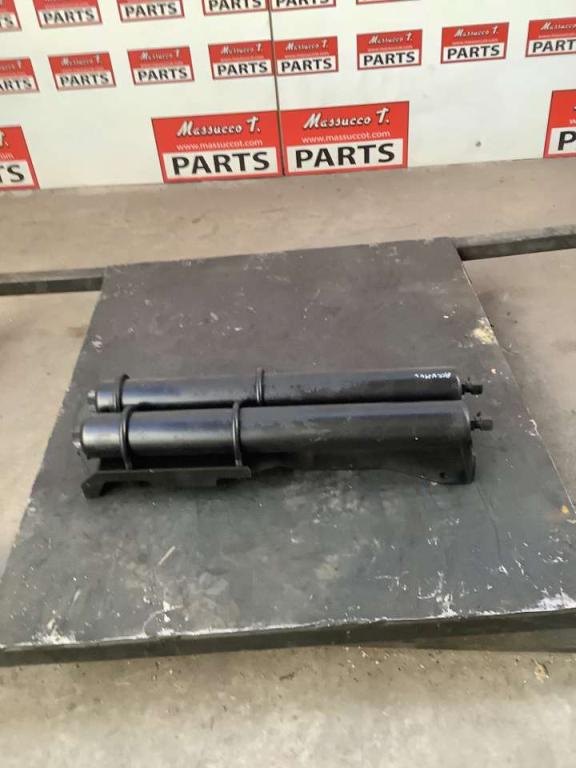 Accumulateur pour Hitachi ZW250-6 Photo 1