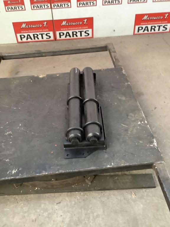 Accumulateur pour Hitachi ZW250-6 Photo 2