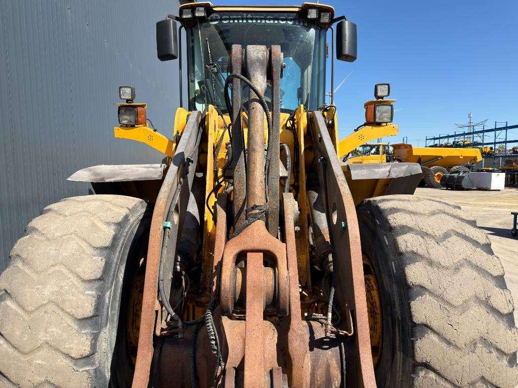 Volvo L120F Photo 15