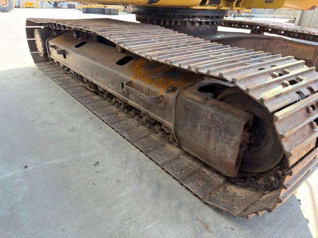 Caterpillar 320D L Photo 30