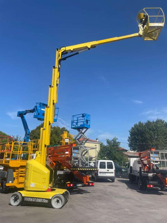 JLG TOUCAN 12E PLUS Photo 2