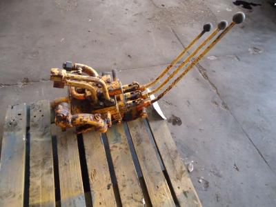 Distributeur hydraulique pour Fiat FL6 en vente par OLM 90 Srl