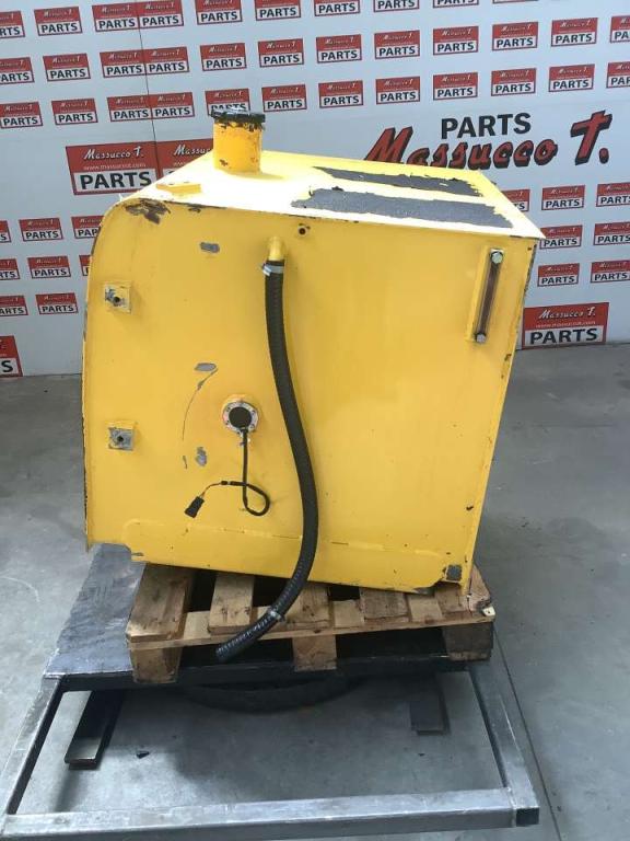 Réservoir de carburant pour New Holland E 385 Photo 2