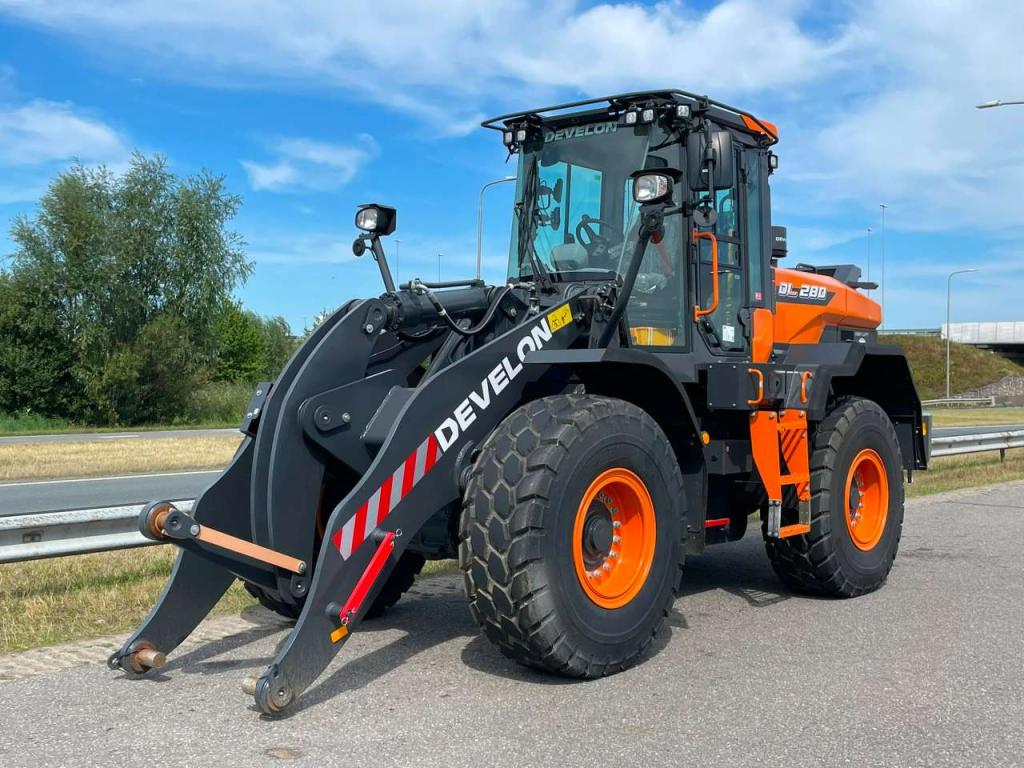 Develon DL280-7 Photo 2