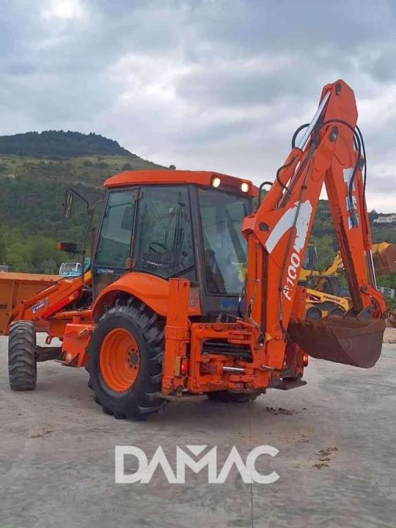 Fiat Kobelco FB100 Photo 3