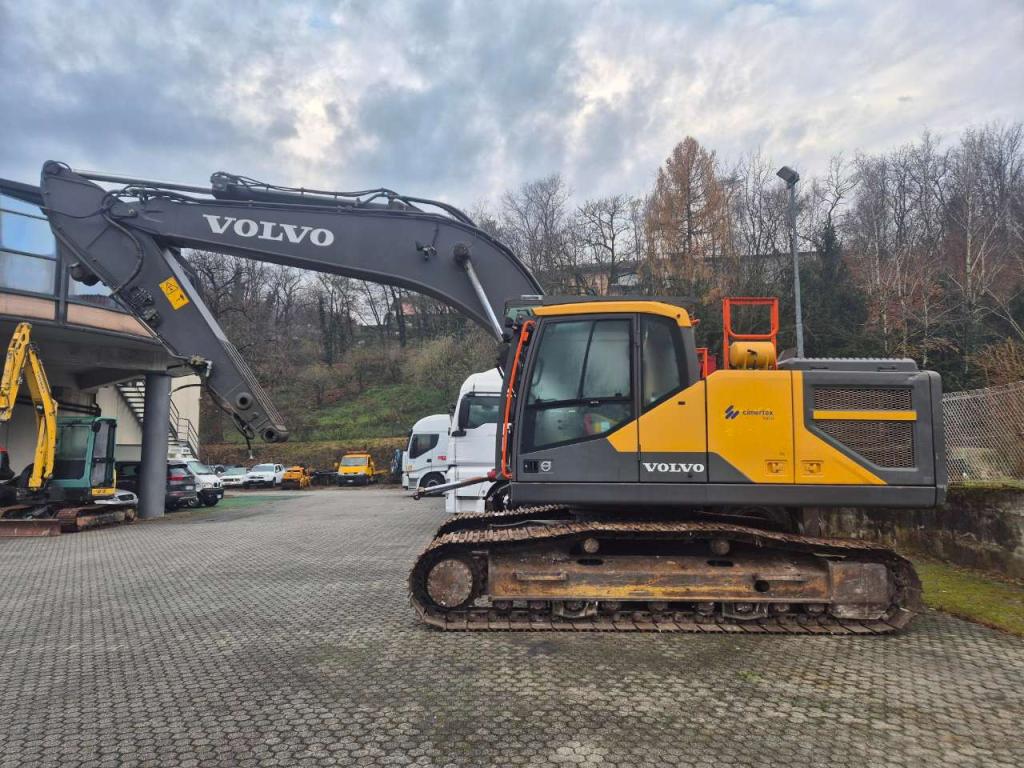 Volvo EC250E NL Photo 1