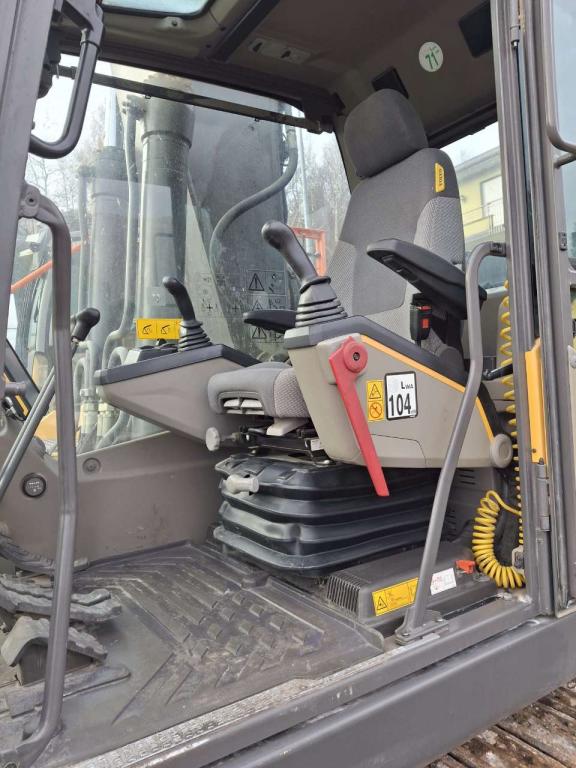 Volvo EC250E NL Photo 10