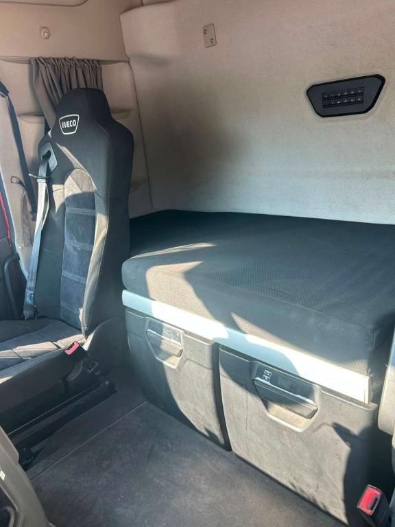 Iveco X-WAY 570 Photo 22