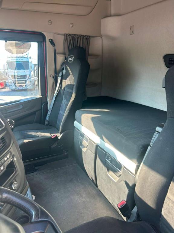 Iveco X-WAY 570 Photo 26