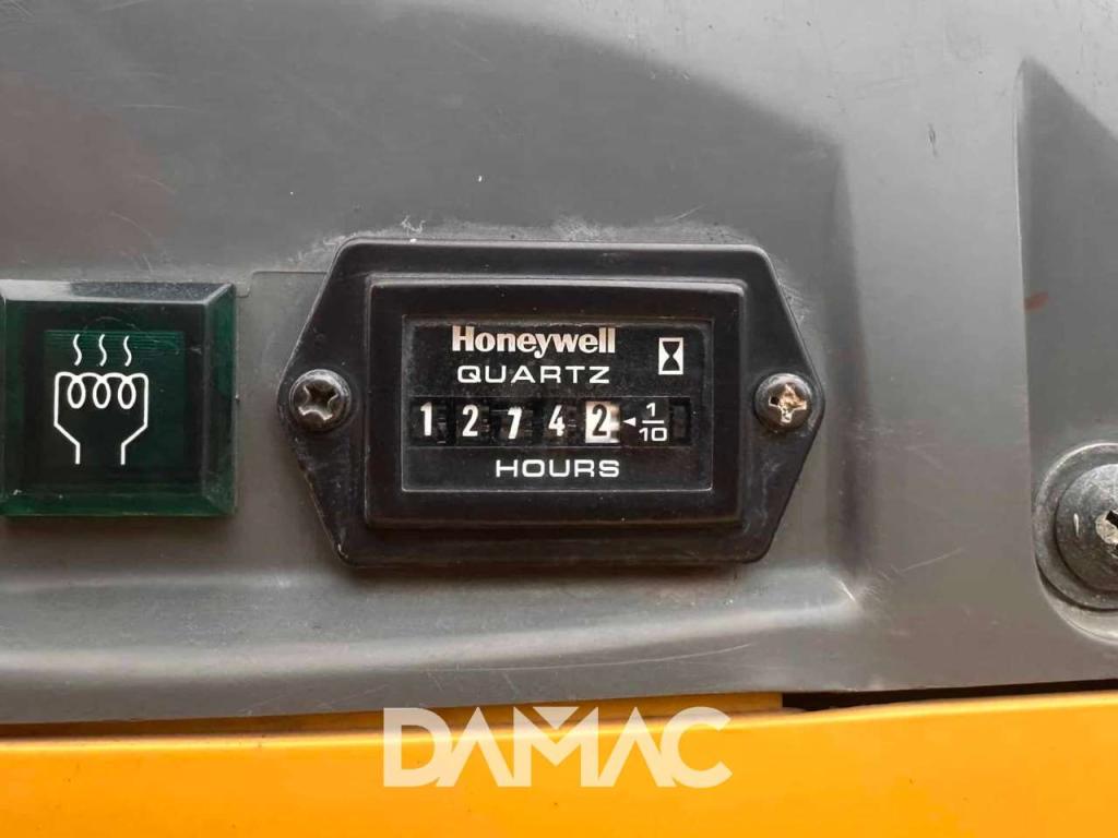 Komatsu PC09 Photo 11