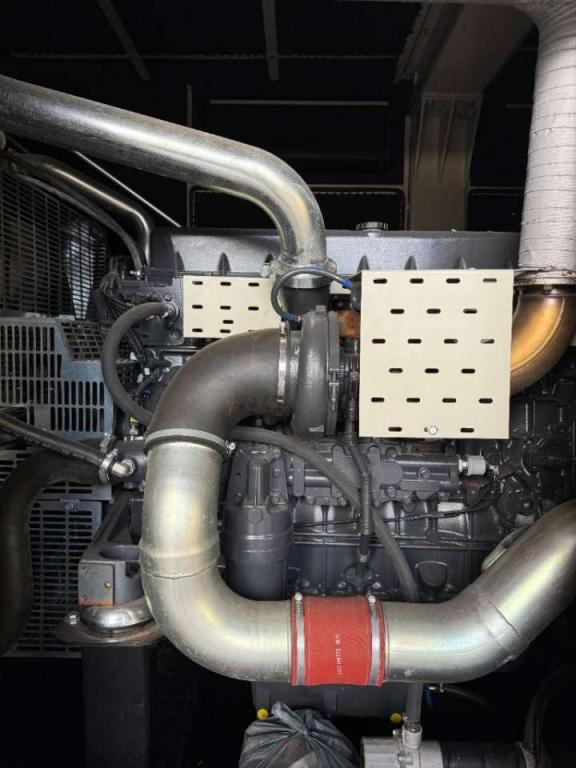 Iveco CR16TE1W - 660 kVA Generator - DPX-19798 Photo 12