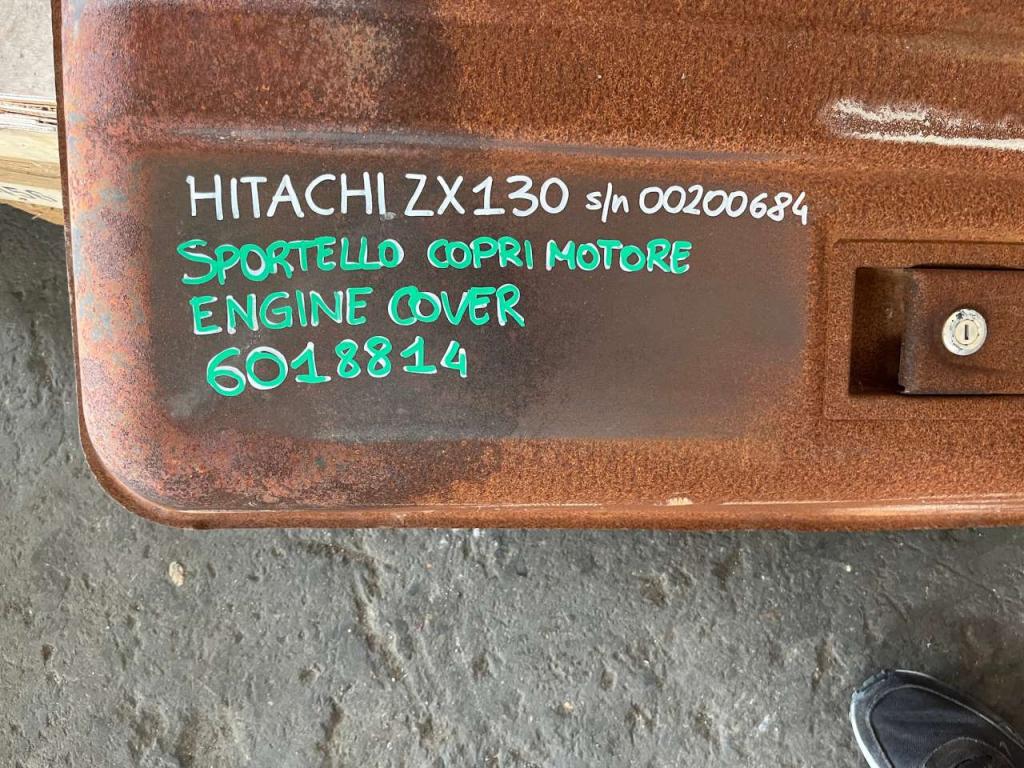 Hitachi ZX130 Photo 23