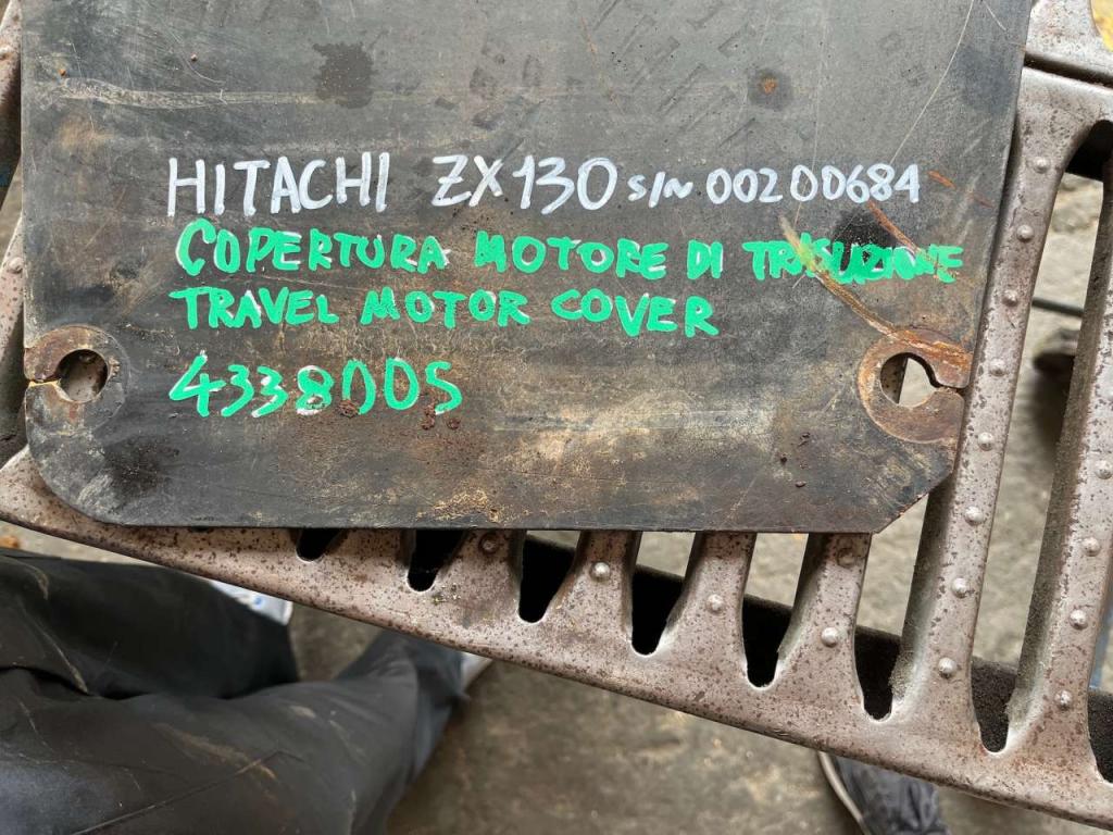 Hitachi ZX130 Photo 27